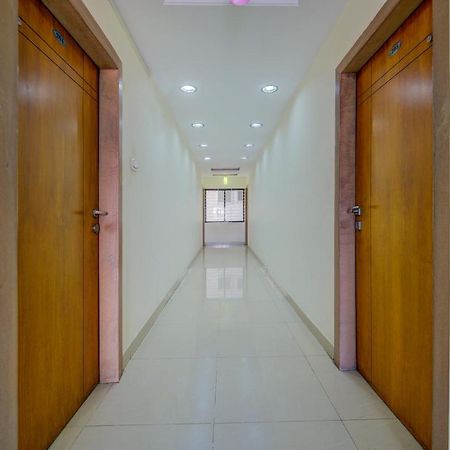 Oyo 18431 Hotel Celestee Grand Hyderabad Exterior foto