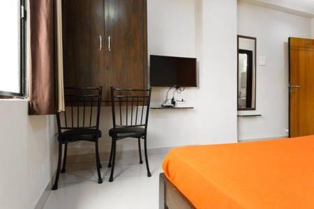 Oyo 18431 Hotel Celestee Grand Hyderabad Exterior foto